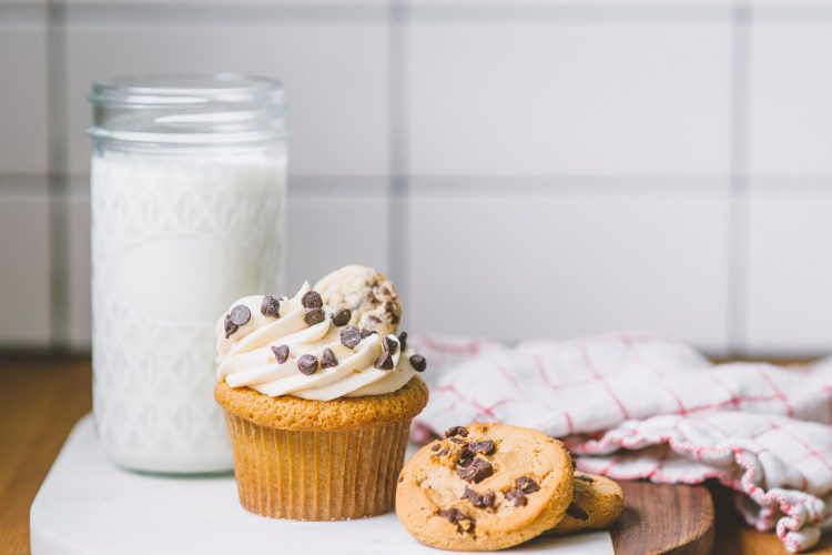 Cookie Dough Cupcake