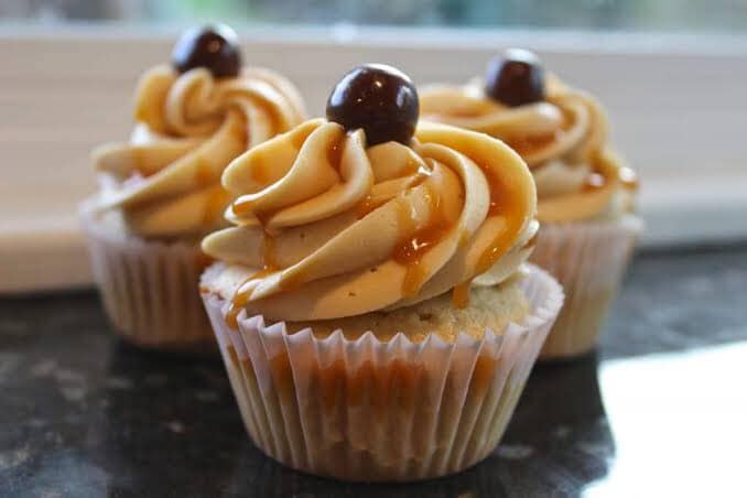Coffee Cupcakes with Coffee Frosting