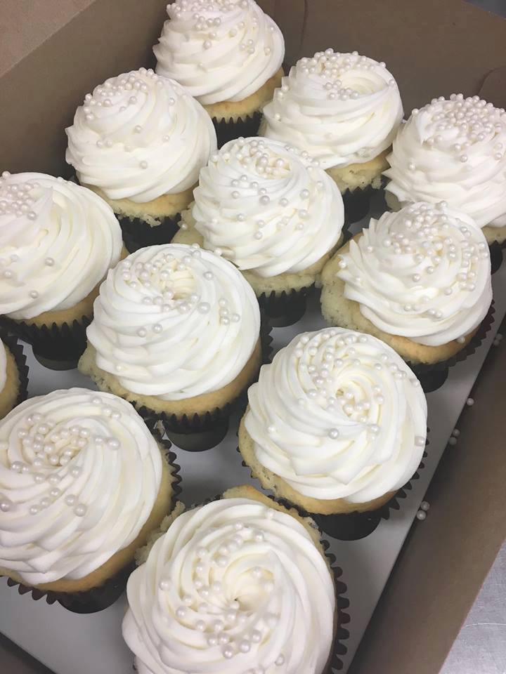 Almond Wedding Cake Cupcake