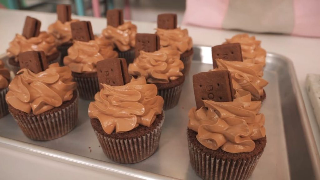 Bourbon Biscuit Cupcake Recipe A Decadent Delight: Tools Required