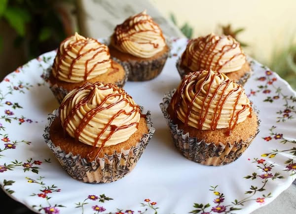 Caramel Coffee Buttercream Cupcake Recipe