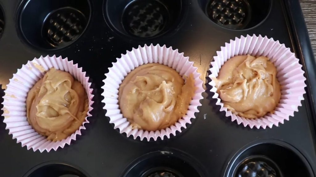 Chai Cupcake with Bourbon Espresso Frosting Recipe: Materials Needed