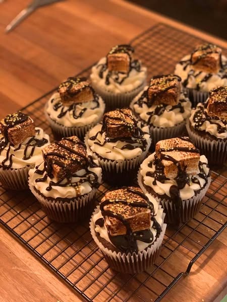 Chocolate Cupcake with Mocha Buttercream Frosting Recipe: Materials Needed
