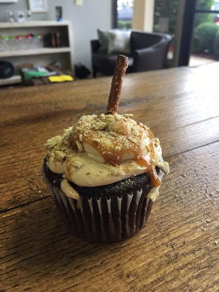 Chocolate Salted Caramel Cupcake