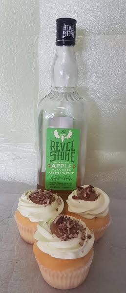 Whiskey Pecan Cupcake